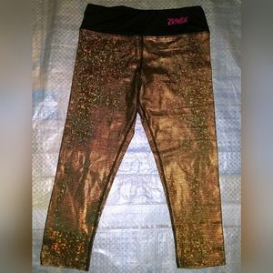 Zumba Light Up The Dance Floor Gold Metallic Capri Leggings Holographic Small